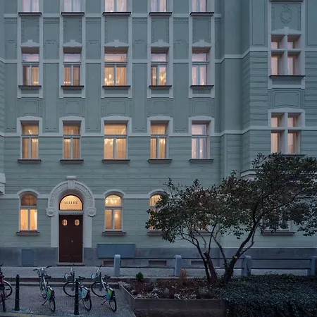 Hotel Allure & 4*