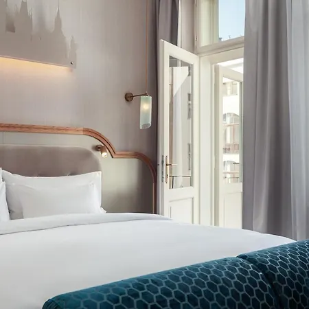 Allure & 4* Prague