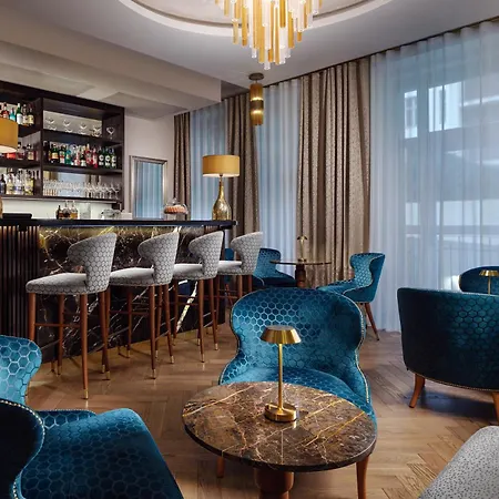 Allure & Hotel 4*